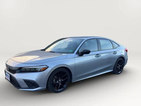 Used 2023 Honda Civic Sport image 3