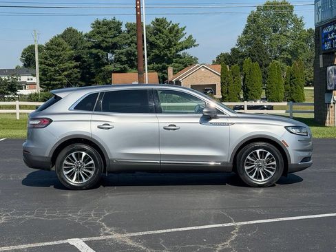 Used 2021 Lincoln Nautilus Reserve FWD image 3