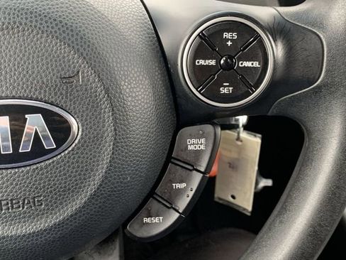 Used 2019 Kia Soul image 27