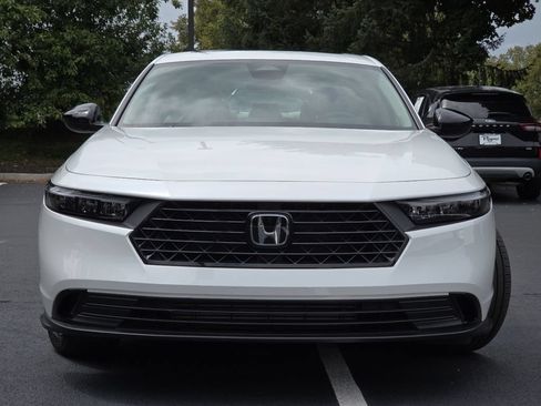 Certified 2025 Honda Accord SE image 15