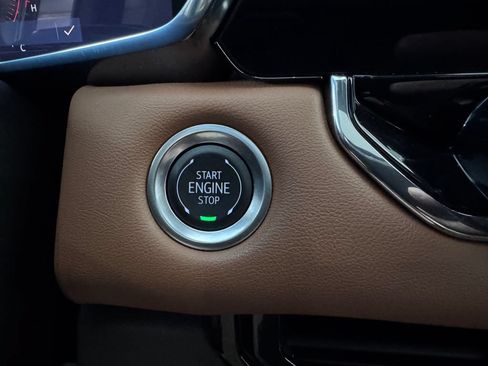 Certified 2025 GMC Canyon AT4 w/ Nightfall Edition AWD/4WD image 23