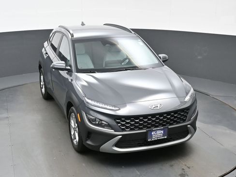 Used 2023 Hyundai Kona SEL AWD/4WD image 40