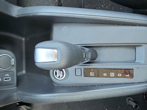Certified 2025 Nissan Kicks Play S FWD image 8