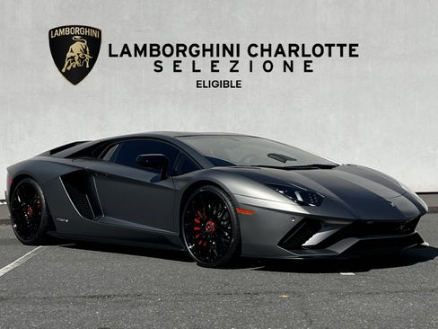 Used 2018 Lamborghini Aventador S image 1