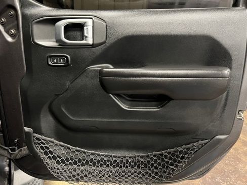 Used 2020 Jeep Wrangler Unlimited Sport image 23