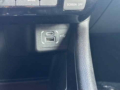 Used 2023 Jeep Compass Latitude AWD/4WD image 21