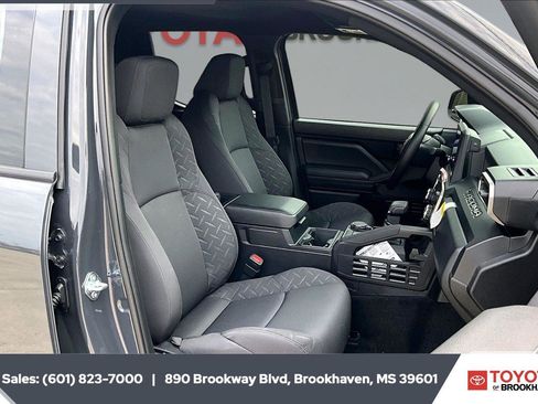 New 2026 Toyota Tacoma SR AWD/4WD image 9