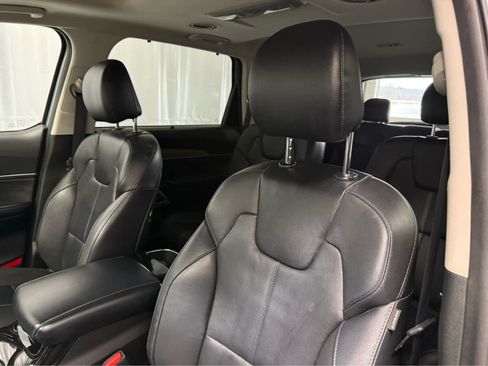 Used 2020 Kia Telluride EX w/ EX Premium Package image 9