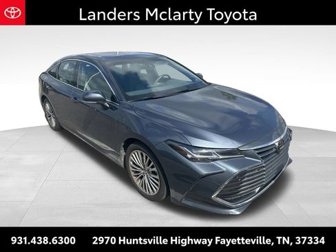 Used 2020 Toyota Avalon Limited w/ Advanced Safety Package FWD image 3