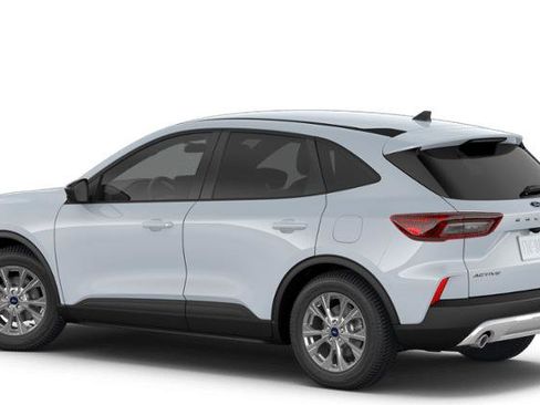 New 2026 Ford Escape Active w/ Cold Weather Package FWD image 2