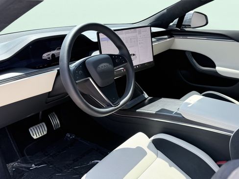 Used 2026 Tesla Model S Plaid AWD/4WD image 22