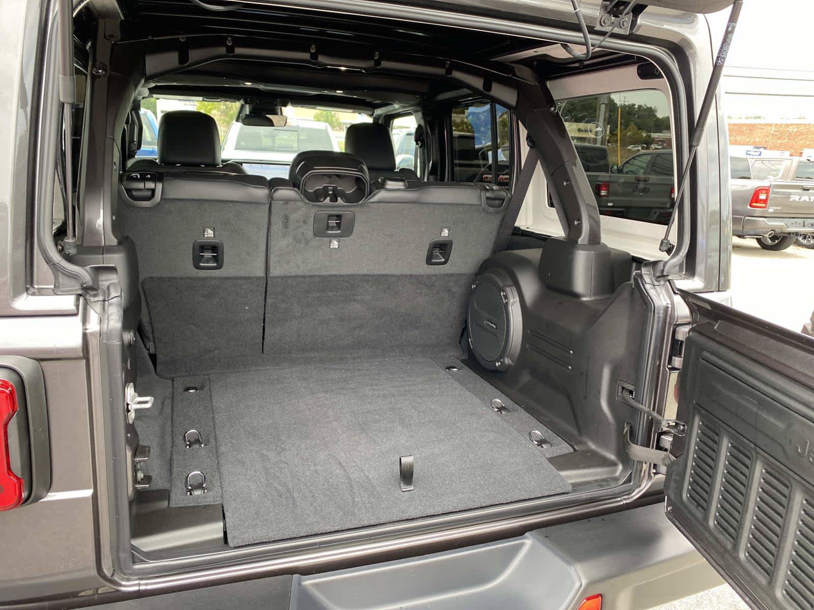 Certified 2026 Jeep Wrangler Unlimited Rubicon AWD/4WD image 5