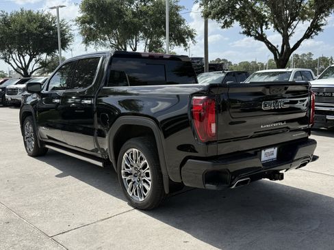 Used 2023 GMC Sierra 1500 Denali Ultimate AWD/4WD image 7