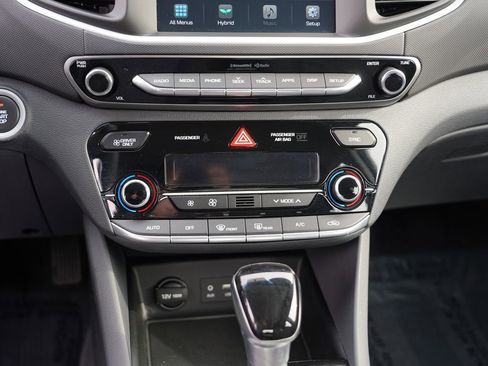 Used 2018 Hyundai Ioniq Blue image 24