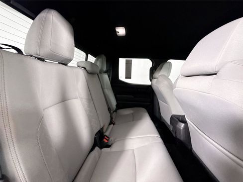 Certified 2024 Toyota Tacoma SR5 AWD/4WD image 48