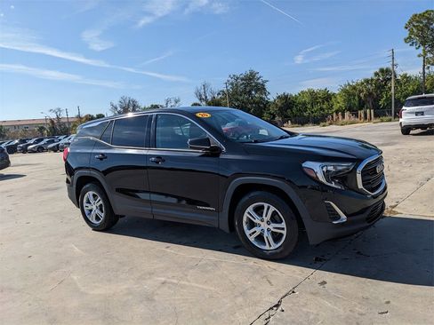 Used 2018 GMC Terrain SLE image 2