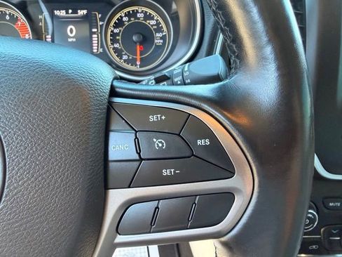 Used 2021 Jeep Cherokee Latitude Lux w/ Trailer Tow Group AWD/4WD image 16
