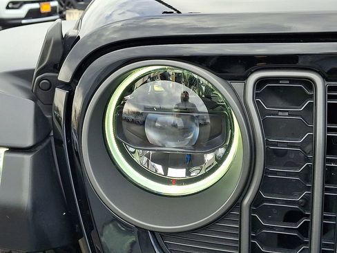 Certified 2025 Jeep Wrangler Unlimited Rubicon 4xe w/ Safety Group image 9