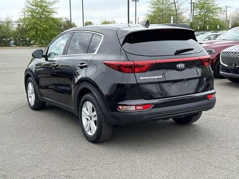 Used 2019 Kia Sportage LX FWD image 4