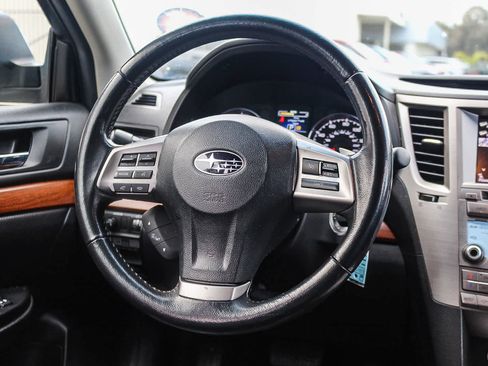 Used 2014 Subaru Outback 2.5i Limited image 15