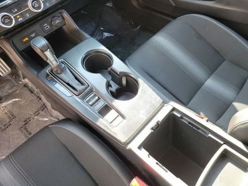 Used 2024 Honda Civic Sport image 9