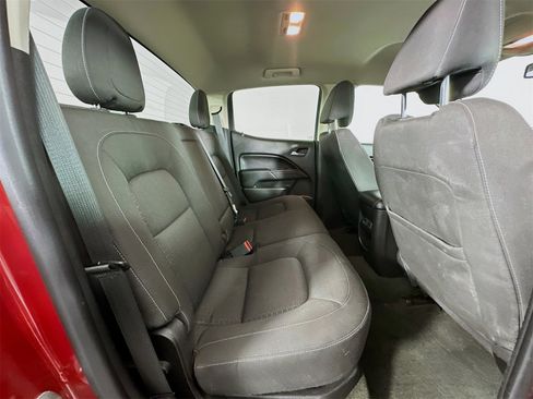 Used 2015 GMC Canyon SLE image 25