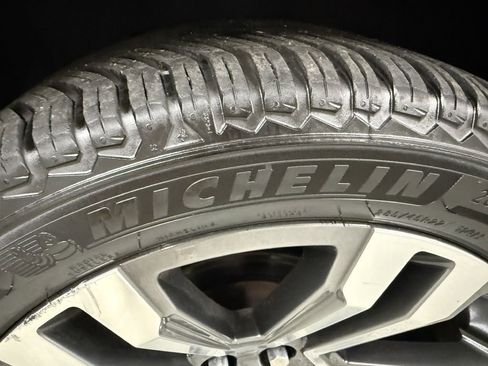 Used 2017 GMC Yukon Denali w/ Open Road Package image 39