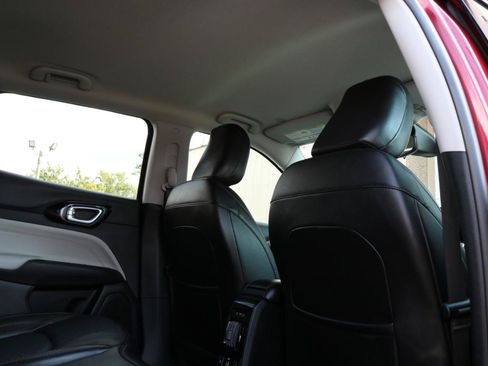 Used 2022 Jeep Compass Limited w/ Elite Group AWD/4WD image 39
