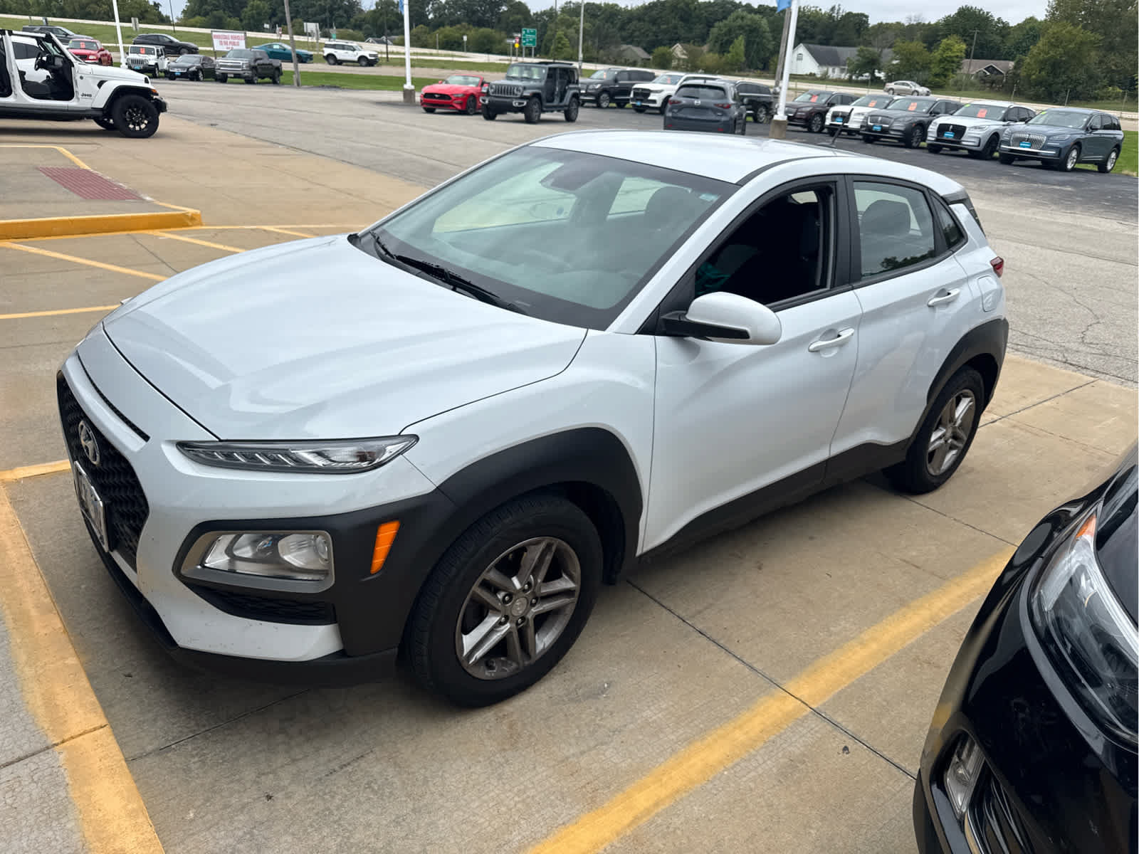 Used 2019 Hyundai Kona SE FWD image 11
