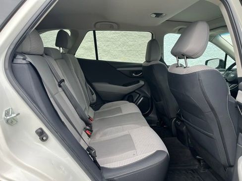 Used 2021 Subaru Outback Premium image 9