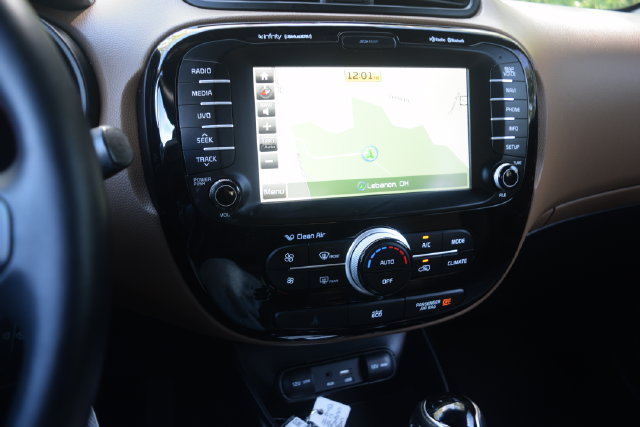 Used 2016 Kia Soul + w/ Audio Package FWD image 9