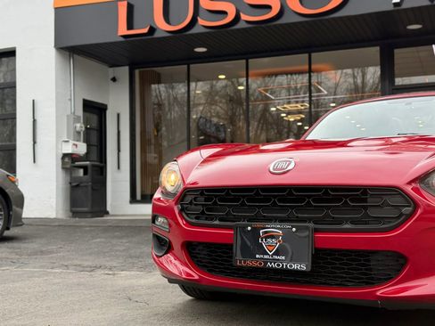Used 2017 FIAT 124 Spider Classica RWD image 27