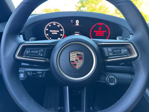 Certified 2025 Porsche Panamera RWD image 24