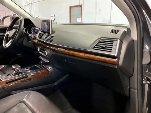 Used 2018 Audi Q5 2.0T Premium Plus w/ Premium Plus Package image 17