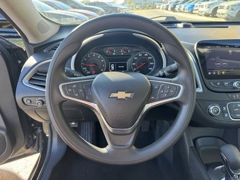 Used 2022 Chevrolet Malibu LS image 21