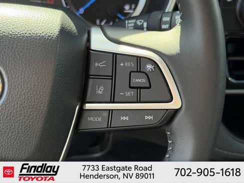 Certified 2025 Toyota Highlander XLE AWD/4WD image 27