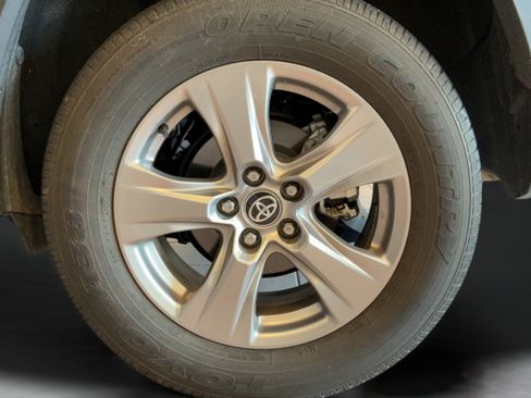Certified 2023 Toyota RAV4 XLE w/ Convenience Package FWD image 25