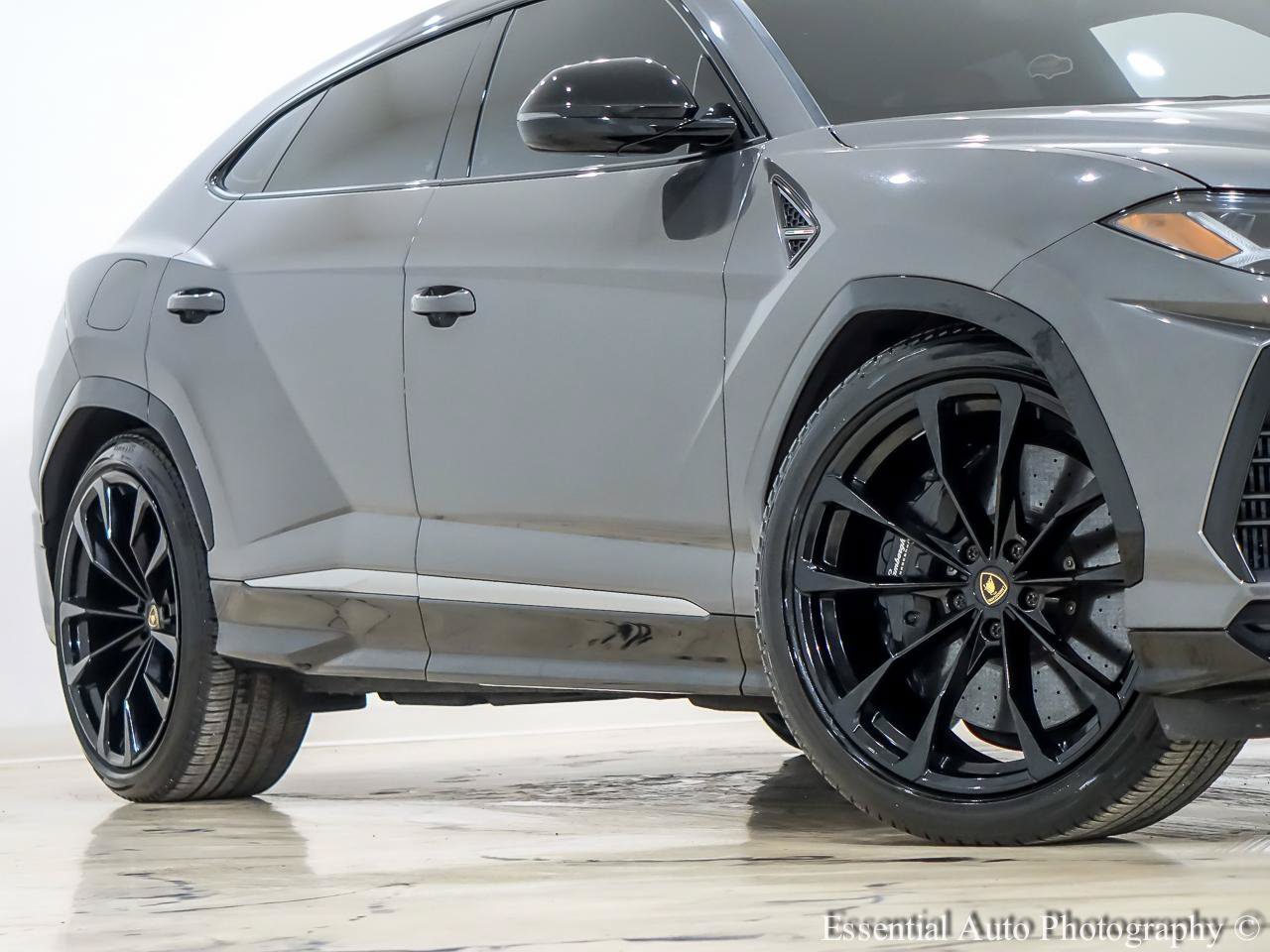 Used 2021 Lamborghini Urus AWD/4WD image 4