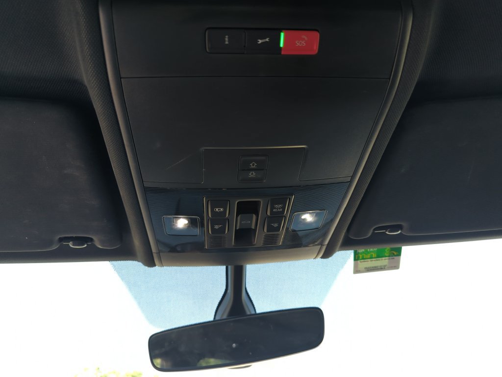 Used 2023 Volkswagen Atlas Cross Sport SE w/ Panoramic Sunroof Package FWD image 27
