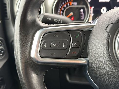 Used 2022 Jeep Wrangler Unlimited Sahara w/ Cold Weather Group AWD/4WD image 18
