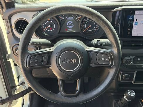 Used 2024 Jeep Wrangler Unlimited Sport AWD/4WD image 21