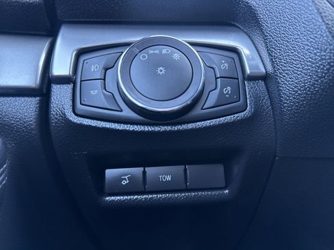 Used 2019 Ford Explorer XLT w/ XLT Sport Appearance Package image 24