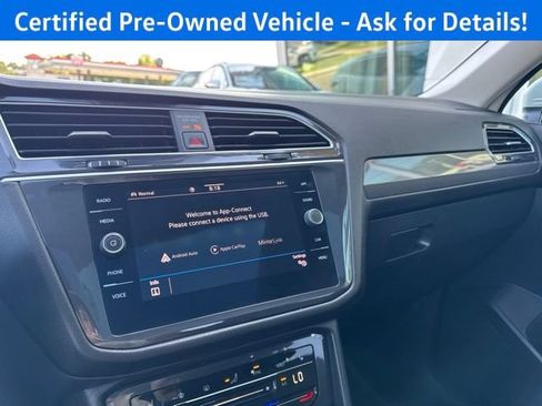 Certified 2023 Volkswagen Tiguan SE AWD/4WD image 12