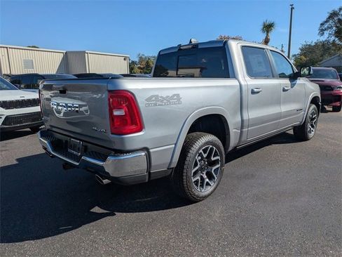 New 2026 Chrysler Pacifica Select image 15