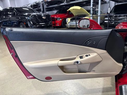 Used 2008 Chevrolet Corvette Convertible w/ Preferred Equipment Group RWD image 11