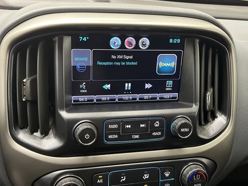 Used 2015 Chevrolet Colorado Z71 AWD/4WD image 19
