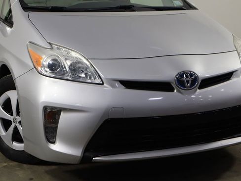 Used 2015 Toyota Prius Two image 38