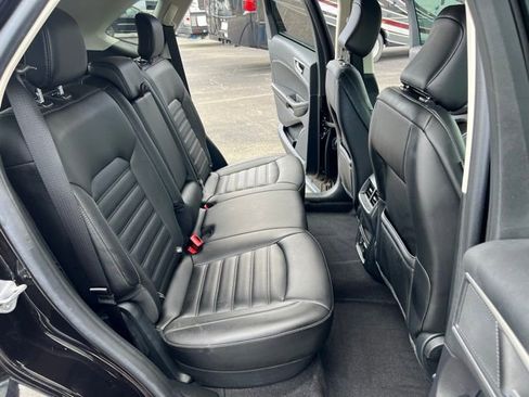 Used 2022 Ford Edge SEL w/ Convenience Package image 15