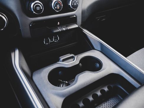 Used 2021 RAM 1500 Big Horn image 15