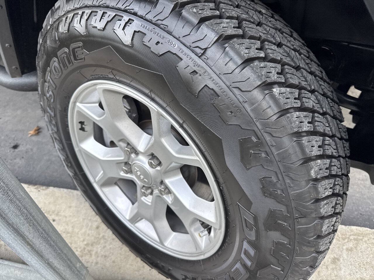 Used 2018 Jeep Wrangler Unlimited Sport AWD/4WD image 28